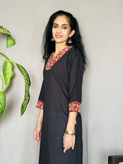 Kalamkari Border Plain Kurti