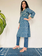 AJRAKH Print Kurti